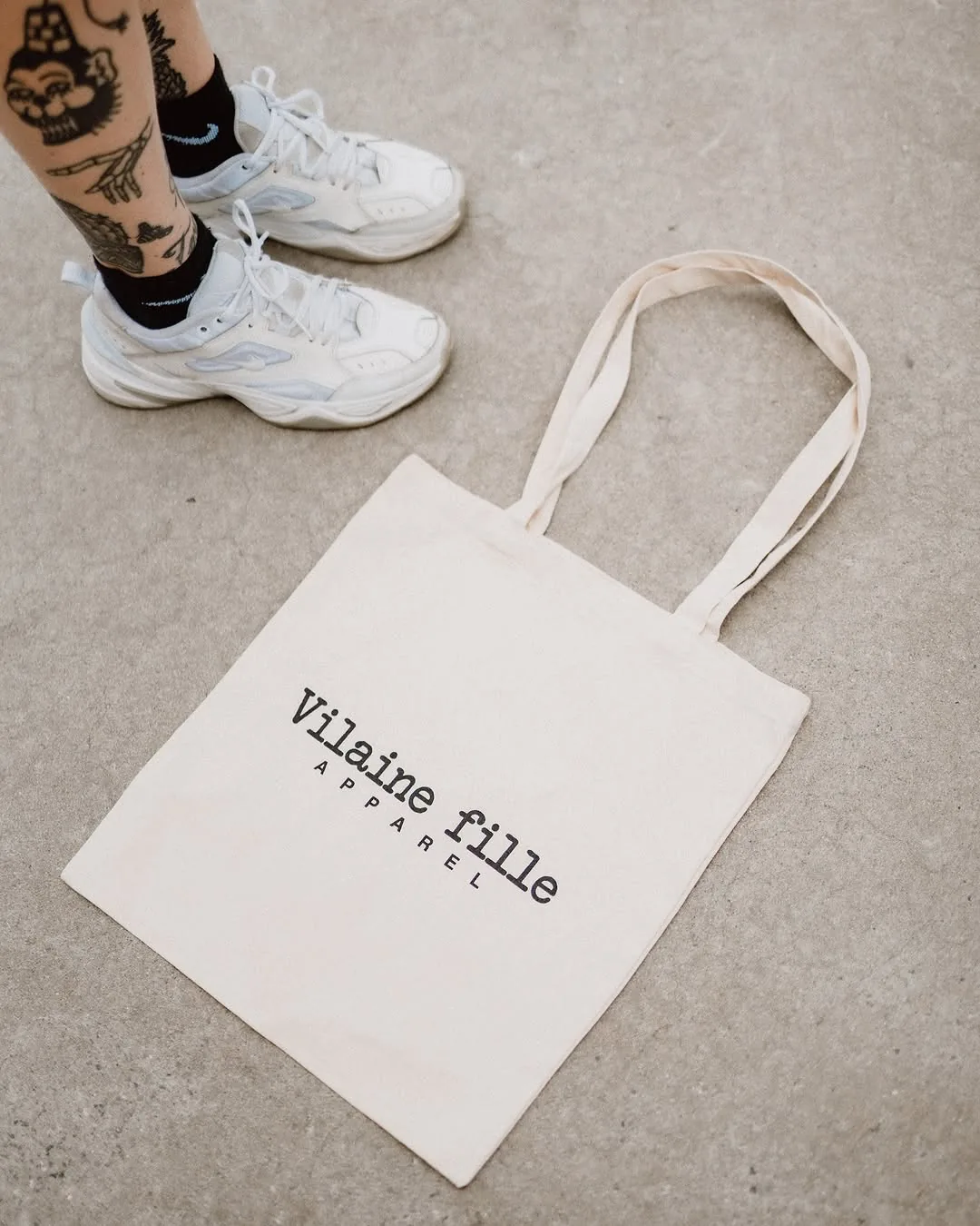 Tote bag crème logo Vilaine fille